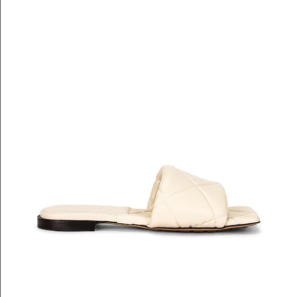 Bottega Veneta BV Rubber Lido Sandals Sea Salt Cream Leather Slides 37.5 $760 - Picture 5 of 8